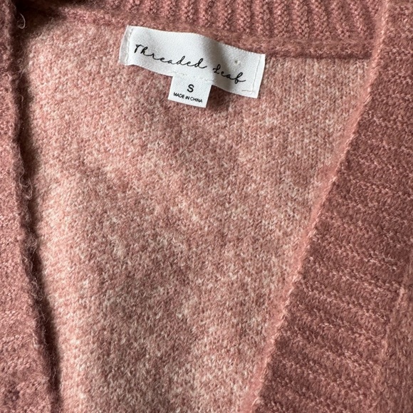 Threaded Leaf Beautiful Bow Cardigan Super Soft - Picture 4 of 4